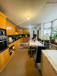 Warwick Road, London, E15 3 bed terraced house for sale