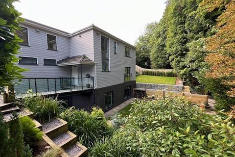 Hill Road, Preston PR1 5 bed detached house for sale