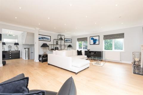 Beechwood Drive, Culverstone... 4 bed detached bungalow for sale