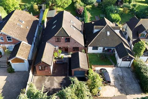 Fagnall Lane, Winchmore Hill, Amersham 5 bed detached house for sale