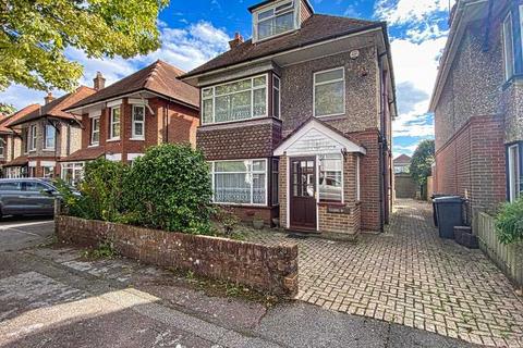 Moordown, Bournemouth BH9 5 bed detached house for sale