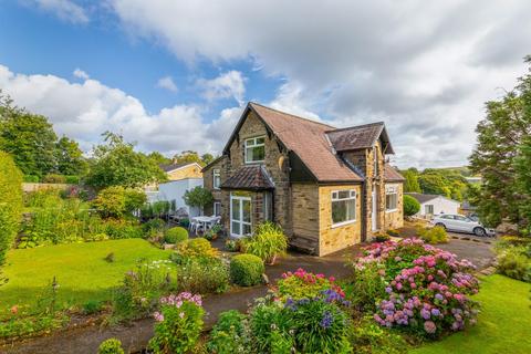 Glen Road, Bingley, West Yorkshire 4 bed detached house for sale