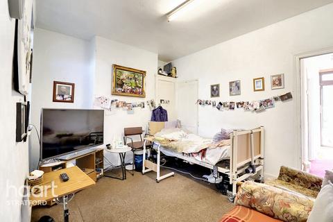 Blenheim Road, Stratford 2 bed terraced house for sale