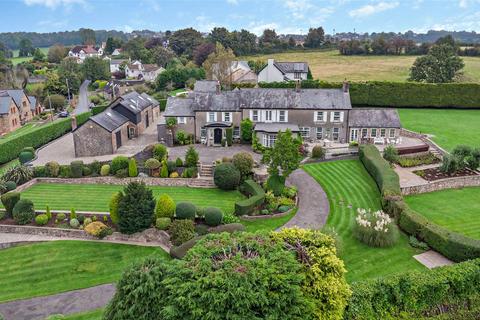 Heol Y Parc, Pentyrch, Cardiff, CF15 5 bed detached house for sale