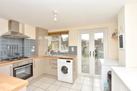 Borden Lane, Sittingbourne, Kent 2 bed terraced house for sale