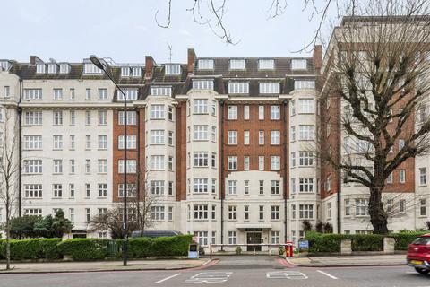 Wellington Road, St John's Wood, NW8 4 bed flat for sale