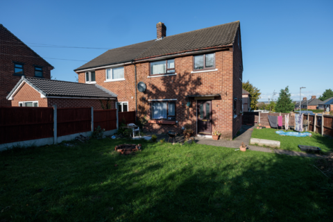 Prince Of Wales Avenue, Flint CH6 3 bed semi