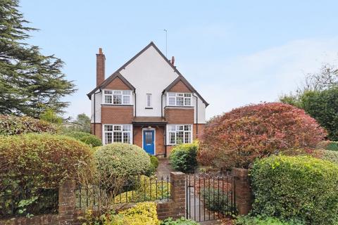 Town End, Caterham CR3 5 bed detached house for sale