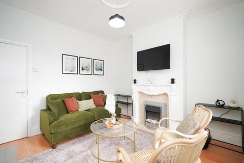 John Street, Sheffield S2 3 bed terraced house for sale