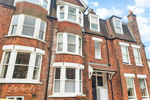 Grove Avenue, Tunbridge Wells, Kent 1 bed apartment for sale