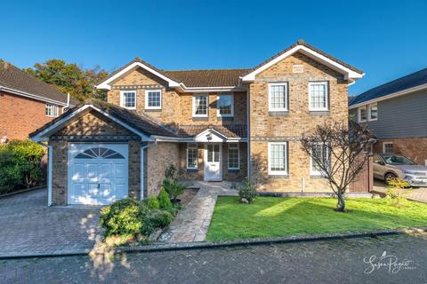 The Orchards, Cowes, PO31 5 bed detached house for sale