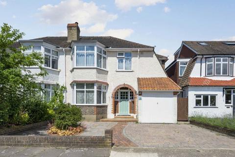 The Byeways, Surbiton KT5 4 bed semi