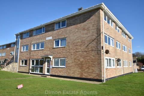 Broadsands Drive, Gomer 2 bed flat for sale