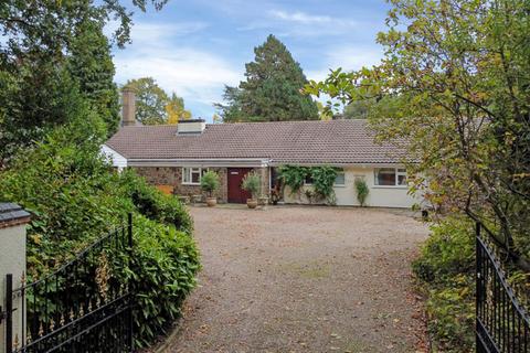 Buddon Lane, Loughborough LE12 6 bed detached bungalow for sale