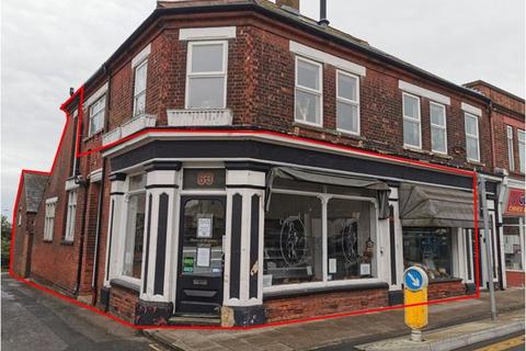 High Street, Gorleston 1 bed end of terrace house for sale