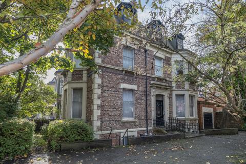 Clayton Road, Newcastle Upon Tyne NE2 18 bed semi