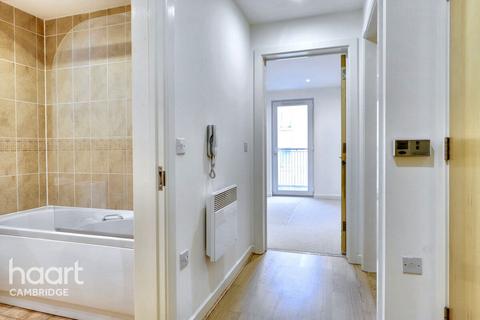 Warren Close, Cambridge 1 bed apartment for sale
