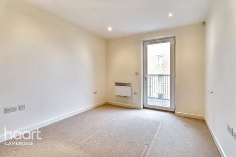Warren Close, Cambridge 1 bed apartment for sale