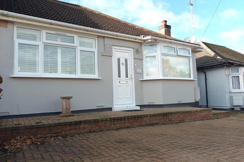 Compton Place, Watford WD19 2 bed semi