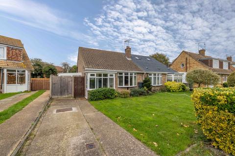 Hunters Chase, Herne Bay, CT6 2 bed bungalow for sale