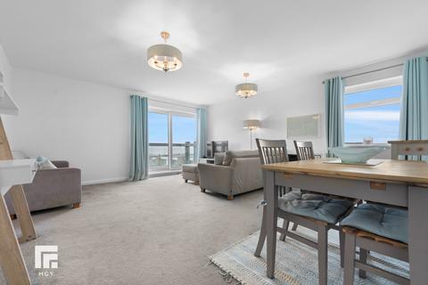 Sealawns Crosshill, Barry CF62 2 bed apartment for sale