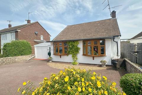 Grafton Road, Rushden NN10 2 bed bungalow for sale