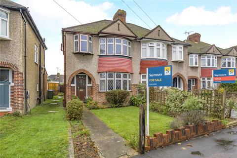 Stuart Avenue, Walton