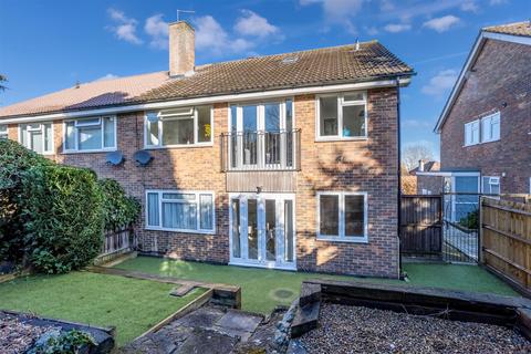 Castleton Close, Banstead 2 bed maisonette for sale