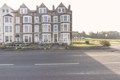 Marine Road East, Morecambe LA4 6 bed house for sale