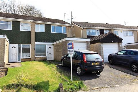 Thornleigh, Lower Gornal DY3 3 bed semi