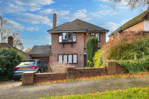 Newberries Avenue, Radlett WD7 3 bed detached house for sale