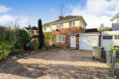 Dell Road, Tilehurst, Reading, RG31 3 bed semi