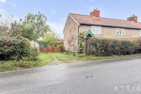 Halesworth Road, Bramfield 2 bed end of terrace house for sale