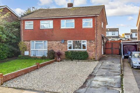Pembroke Road, Coxheath, Maidstone, Kent 3 bed semi