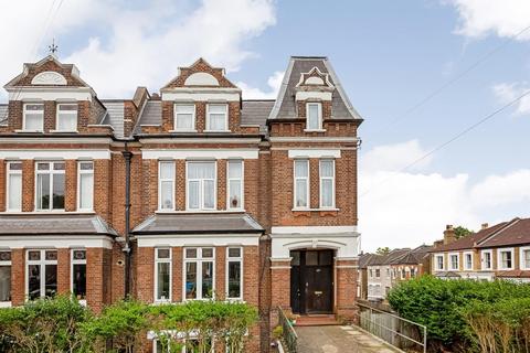 Venner Road, Sydenham, London, SE26 4 bed maisonette for sale