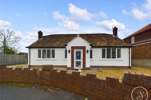 Lyndhurst Road, Scholes, Leeds 2 bed bungalow for sale