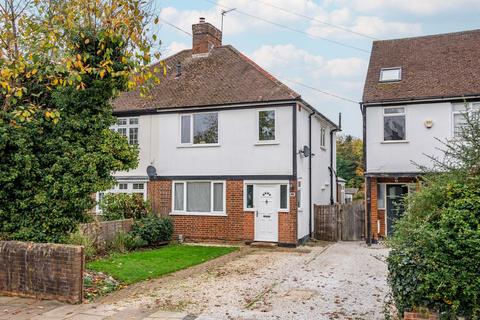 Tavistock Avenue, Hertfordshire AL1 3 bed semi