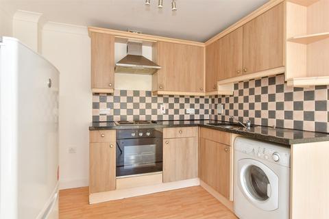 Lockwood Place, Chingford 2 bed flat for sale