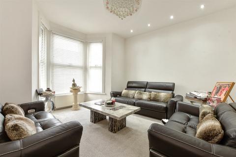 Dalkeith Road, Ilford IG1 4 bed terraced house for sale