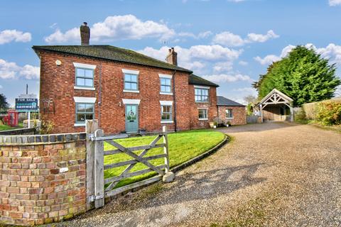 New Road, Boylestone, DE6 4 bed country house for sale