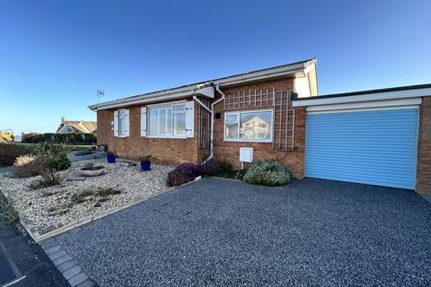 Penrhyn Beach East, Penrhyn Bay 2 bed detached bungalow for sale