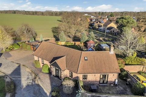 The Birches, Beyton 2 bed detached bungalow for sale