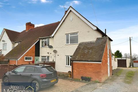 Broad Marston Road, Pebworth 3 bed semi