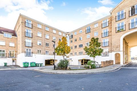 The Dell, Hampshire SO15 2 bed flat for sale
