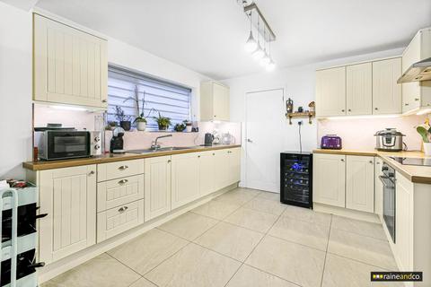 Elm Drive, Hatfield 5 bed detached house for sale