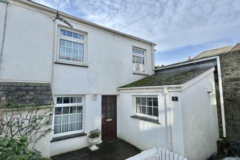 Alma Place, Padstow, PL28 2 bed cottage for sale