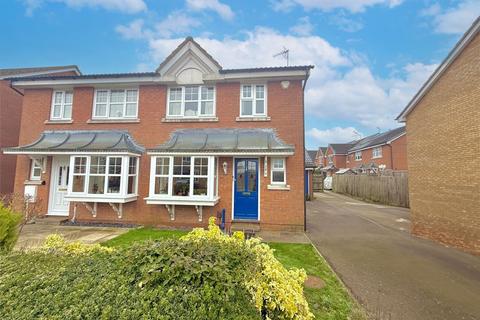 Randall Drive, Toddington 3 bed semi