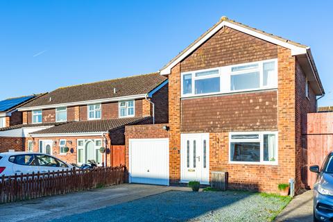Pear Tree Close, Hardwicke... 3 bed link detached house for sale