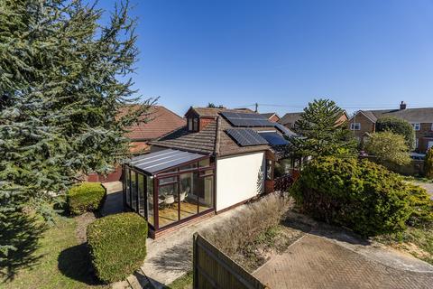 Locks Road, Locks Heath, Southampton... 2 bed detached bungalow for sale