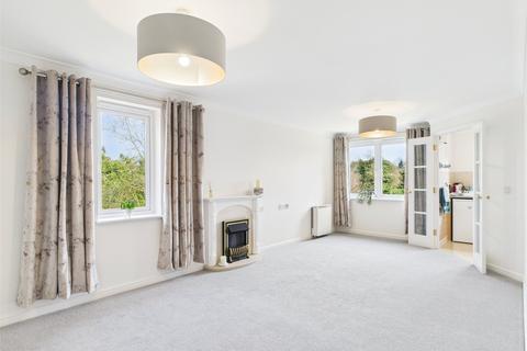Reading Road, Winnersh, Wokingham... 2 bed apartment for sale